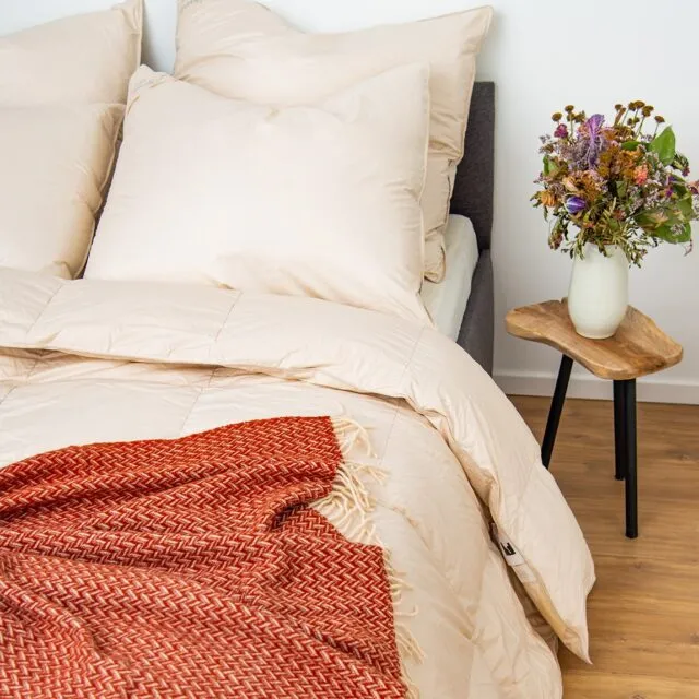 kolekcja-organic-cotton-poduszka-trzykomorowa-puch-90-puch-50-6-640x640